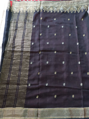 Elegant Handwoven Festive and Party Wear Saree Online