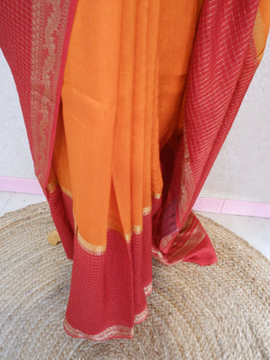 Red Crepe Saree with Check Pattern Online