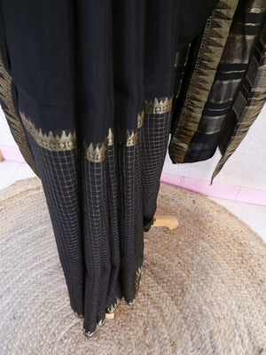 Black Crepe Saree with Check Pattern Online