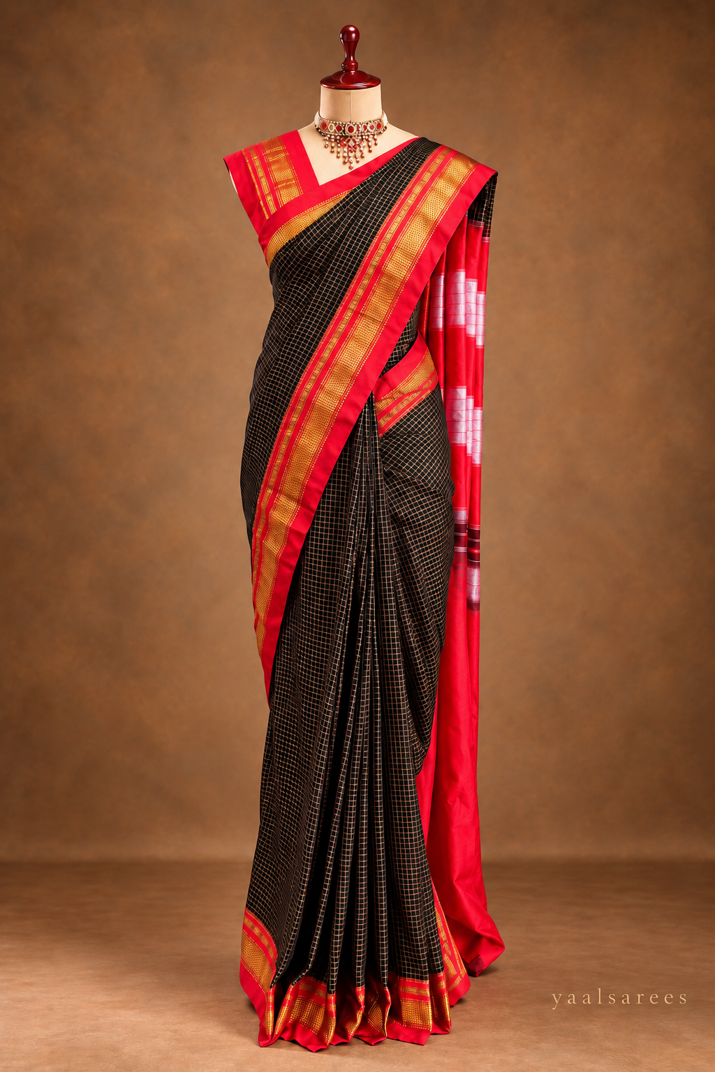 Ilkal Black Checks Saree