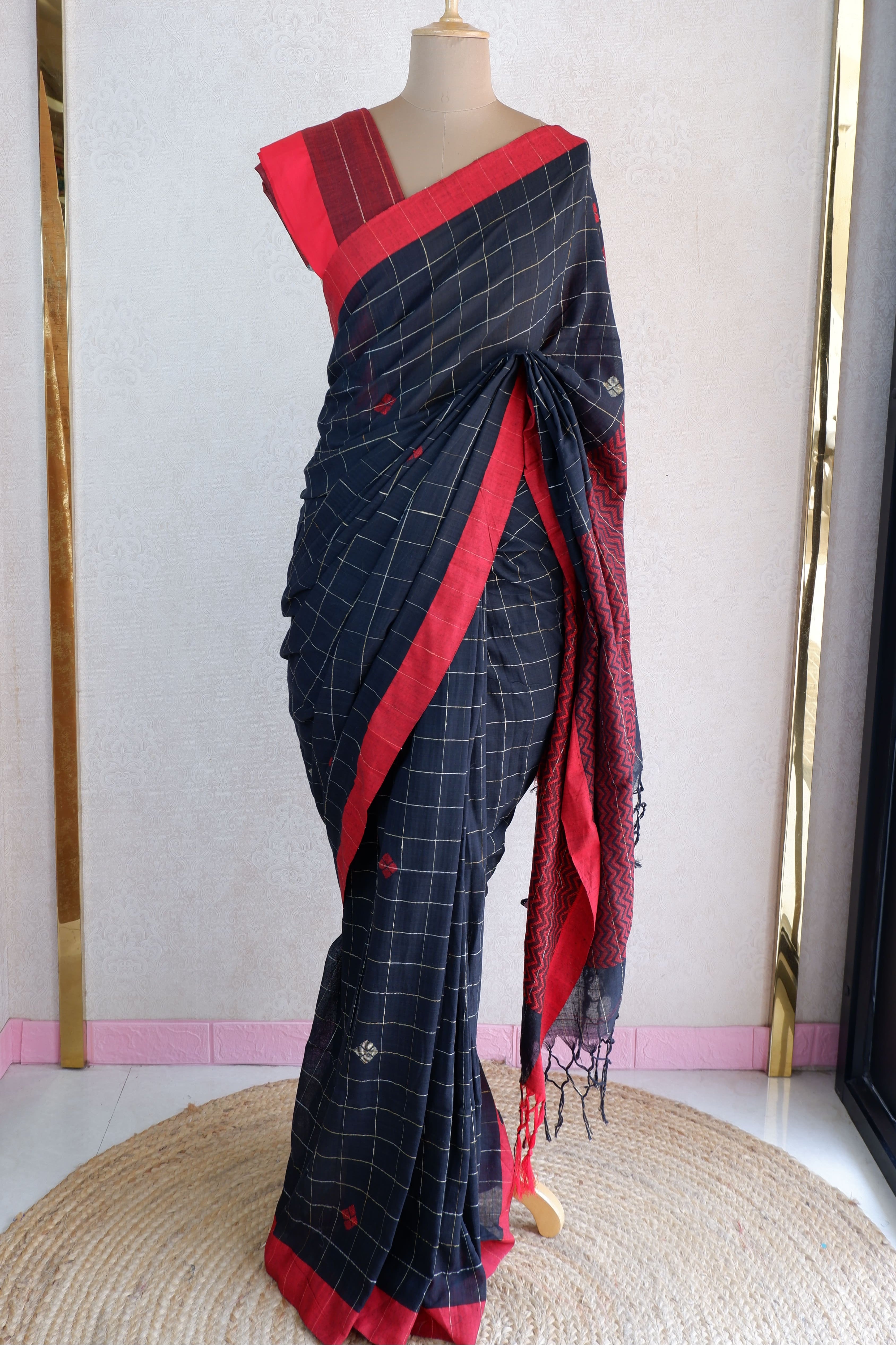 Pure Cotton Handloom Saree – Traditional Ethnic Wear