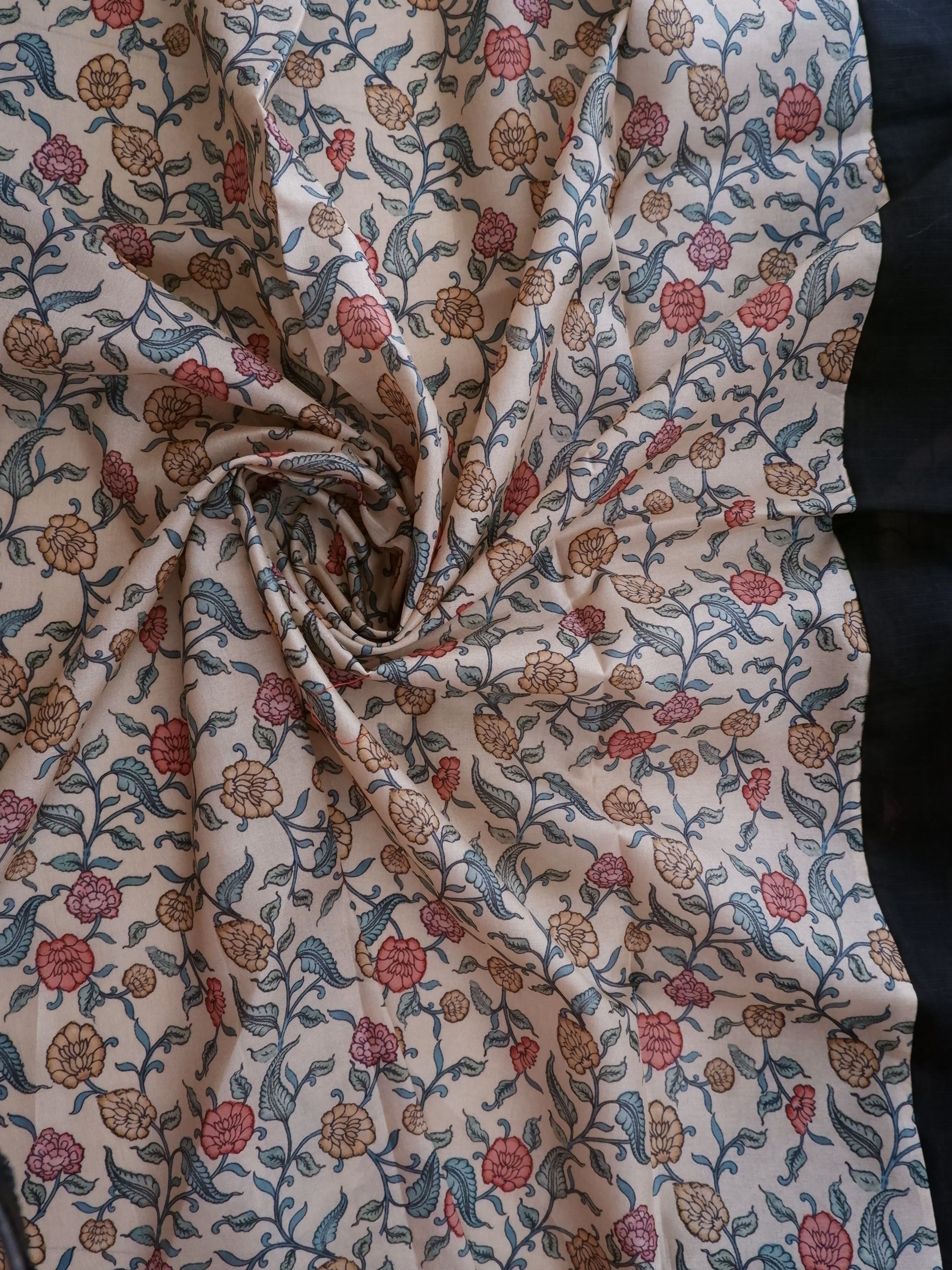 Floral patterned fabric 