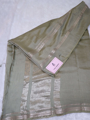 Assamese Handloom Green Saree with Red Contrast Blouse Online