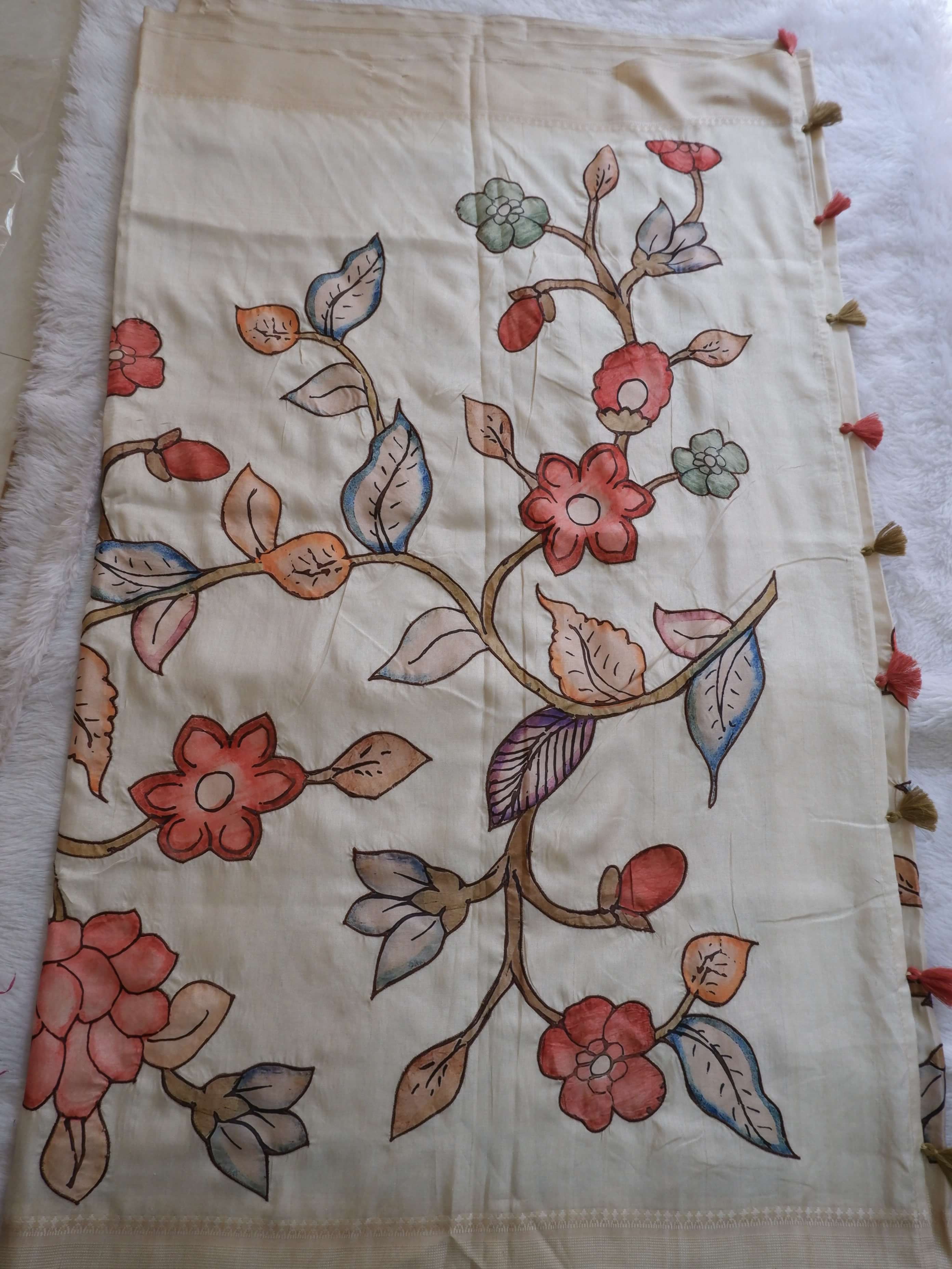 Semi Tusser Silk Saree with Hibiscus Applique Work Online