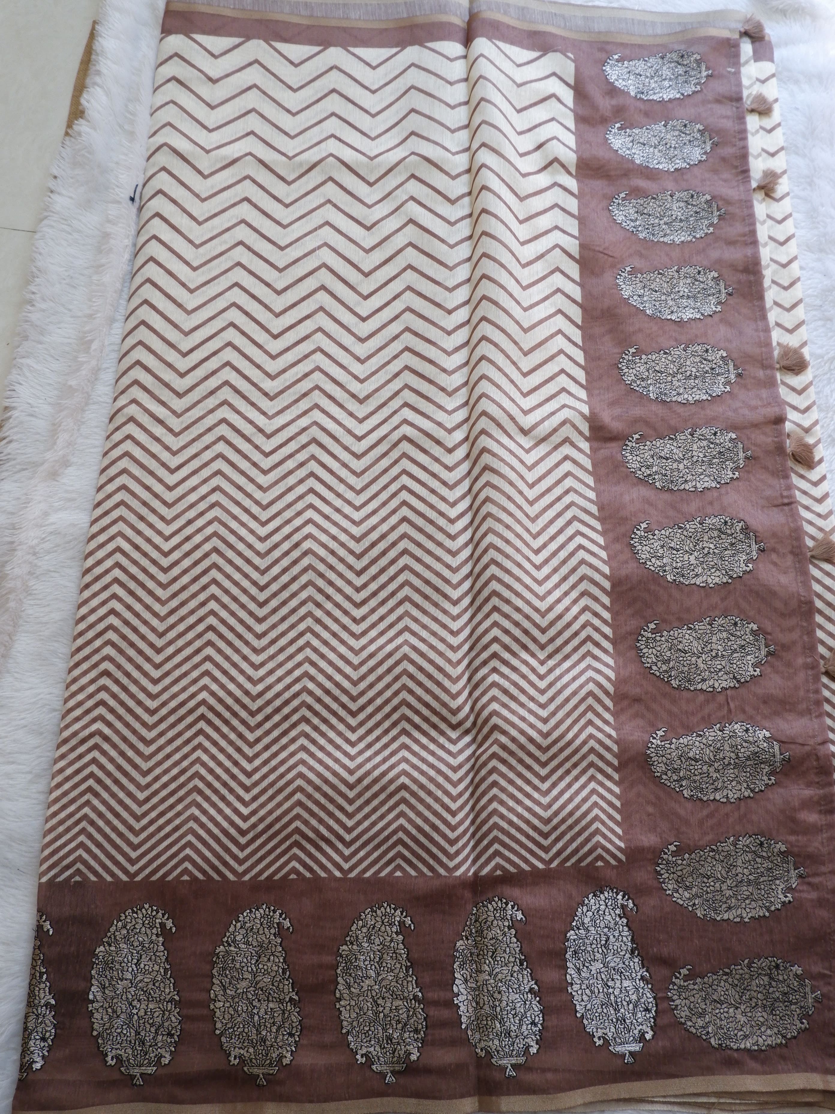 Elegant Chanderi Zigzag Sarees Online