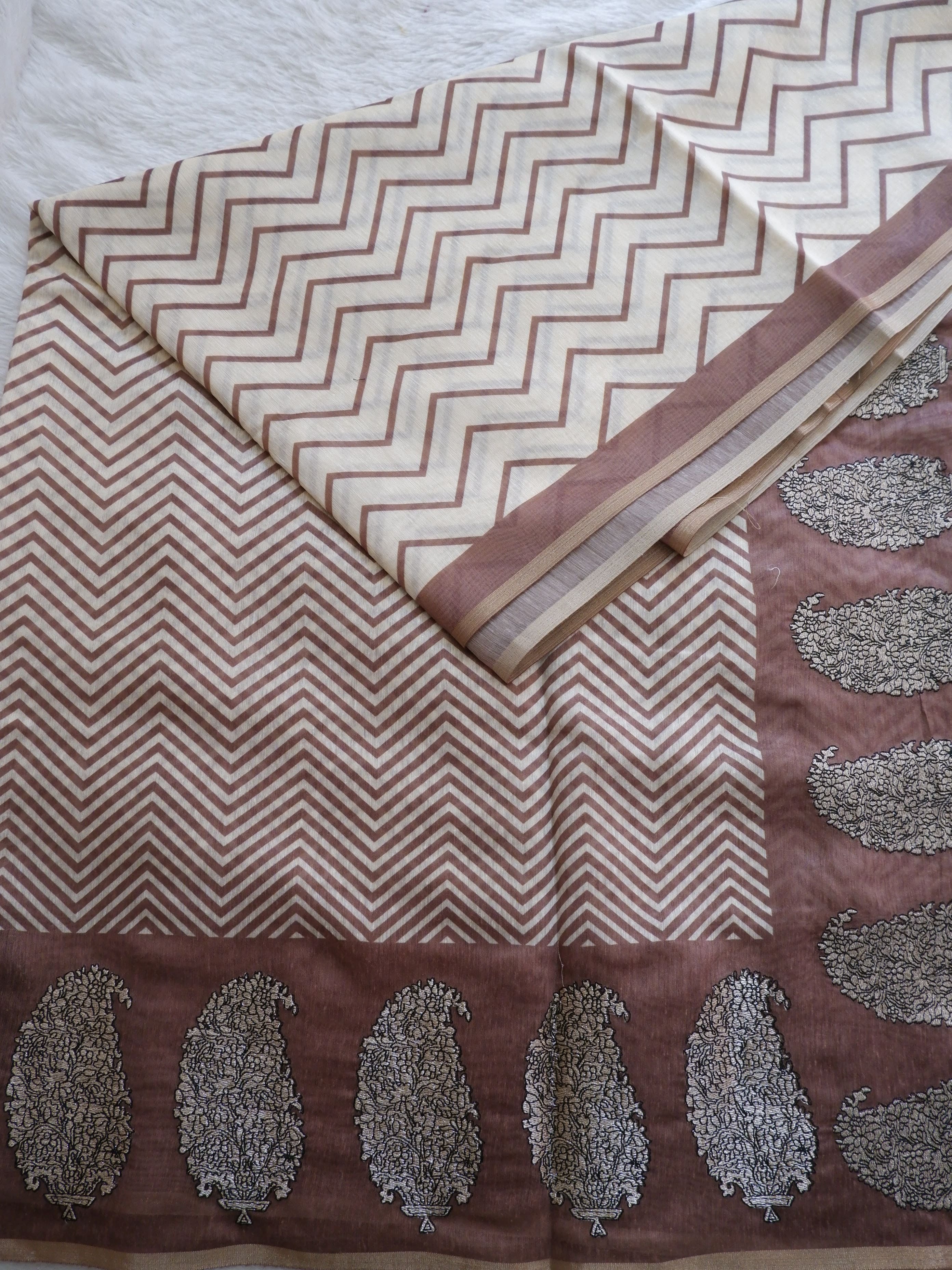 Elegant Chanderi Zigzag Sarees Online