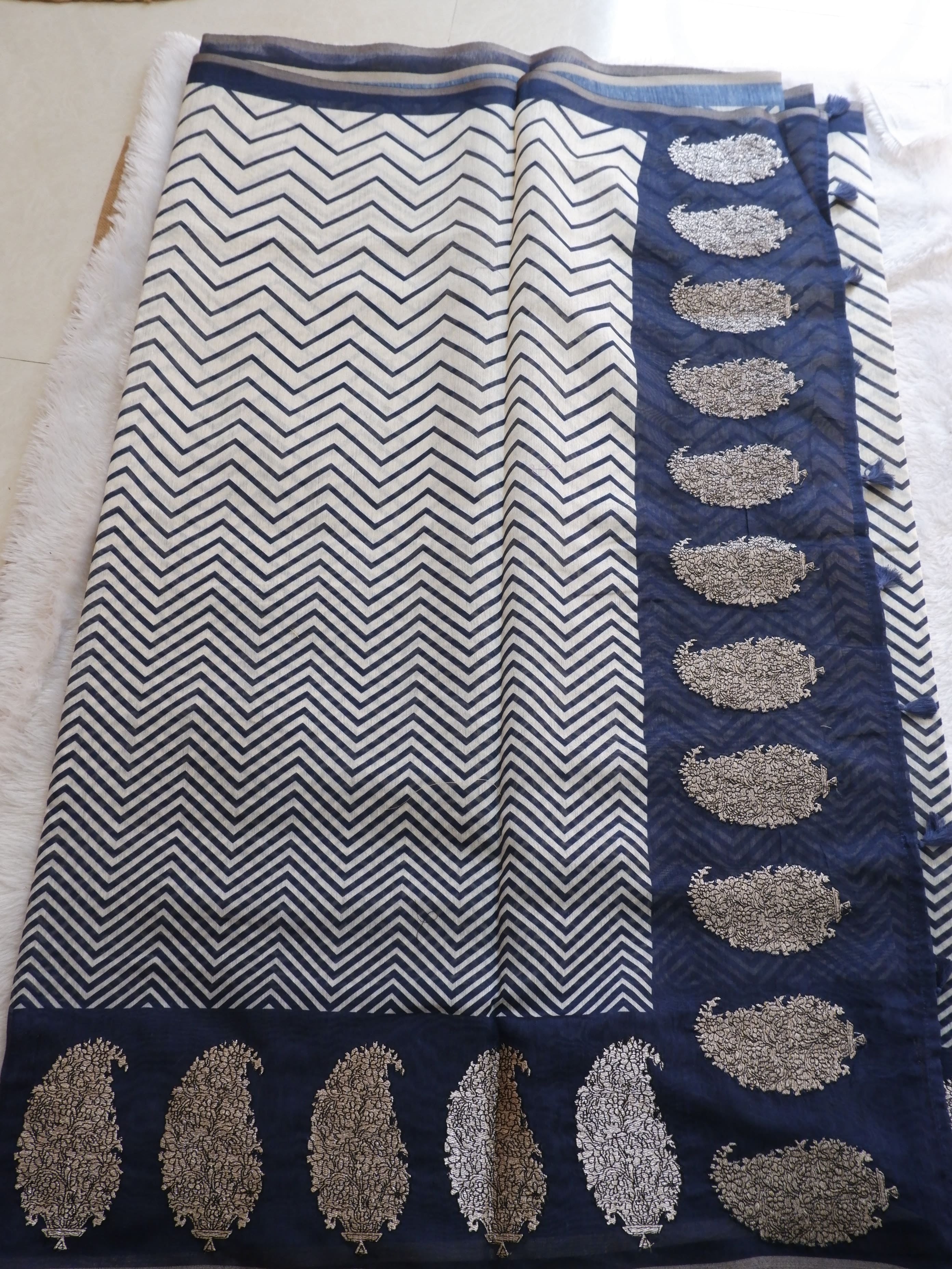 Elegant Chanderi Zigzag Sarees Online