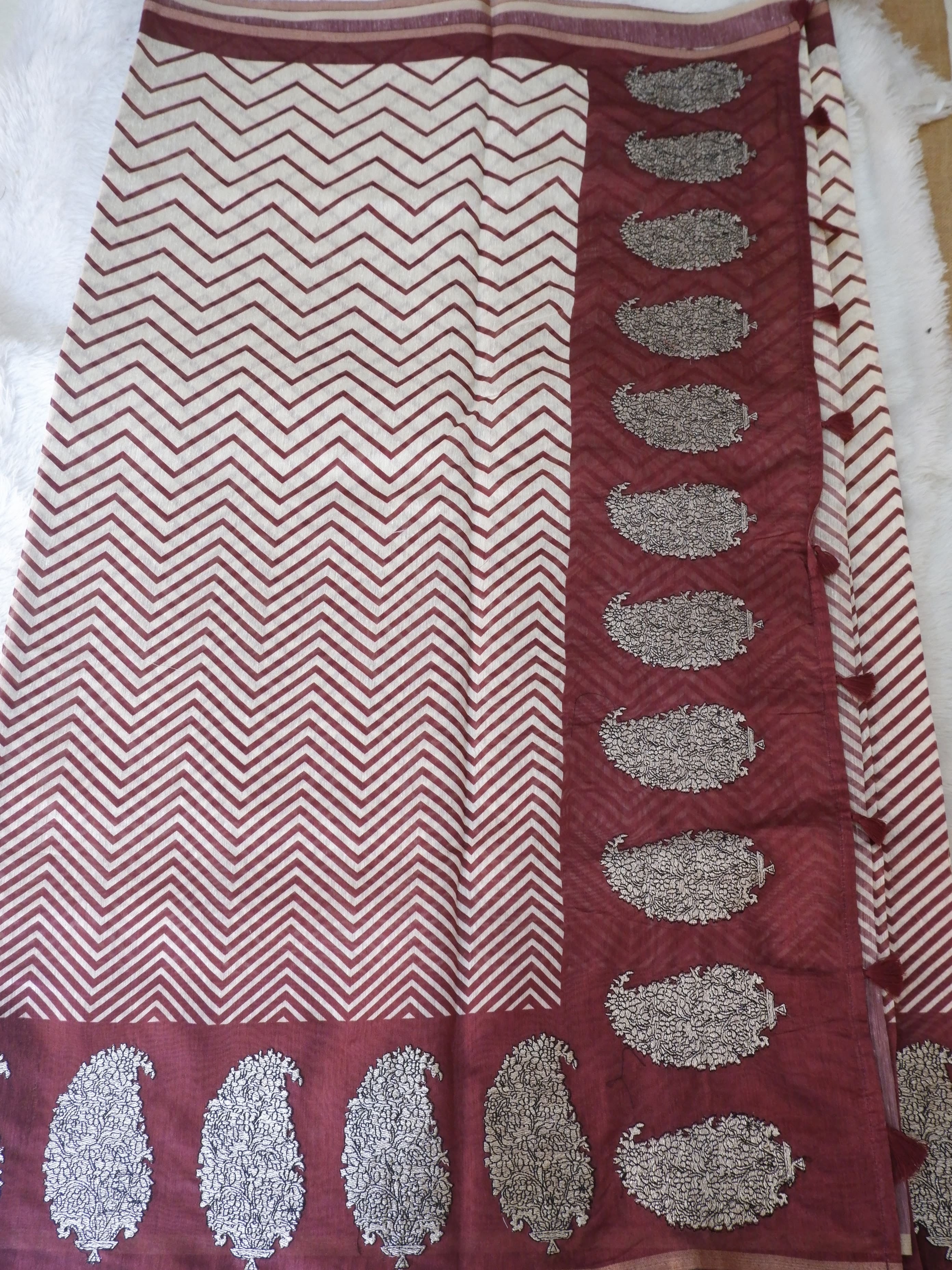 Elegant Chanderi Zigzag Sarees Online