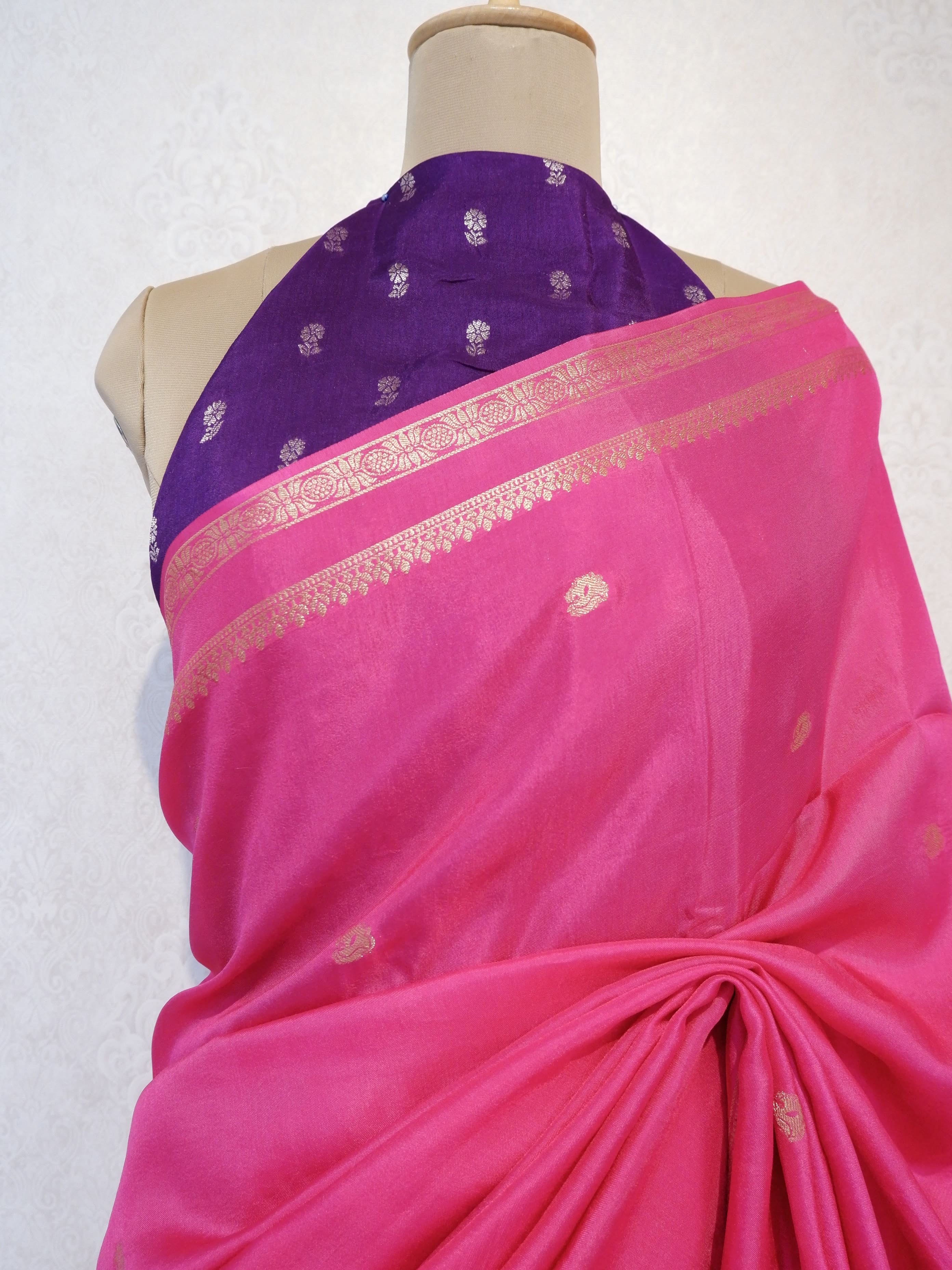 Pink Georgette Crepe Saree Online