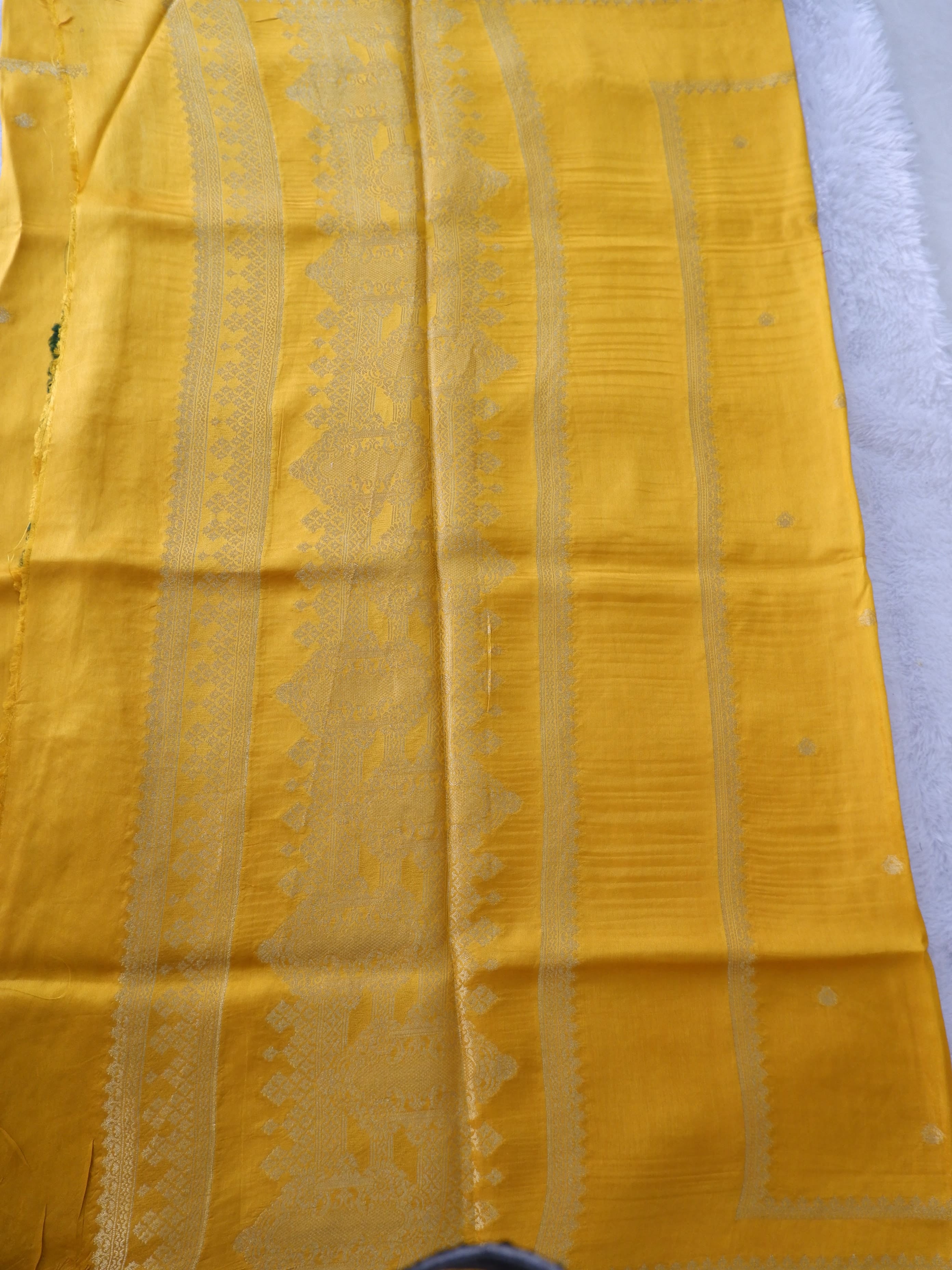 Yellow Georgette Crepe Saree with Green Blouse Online