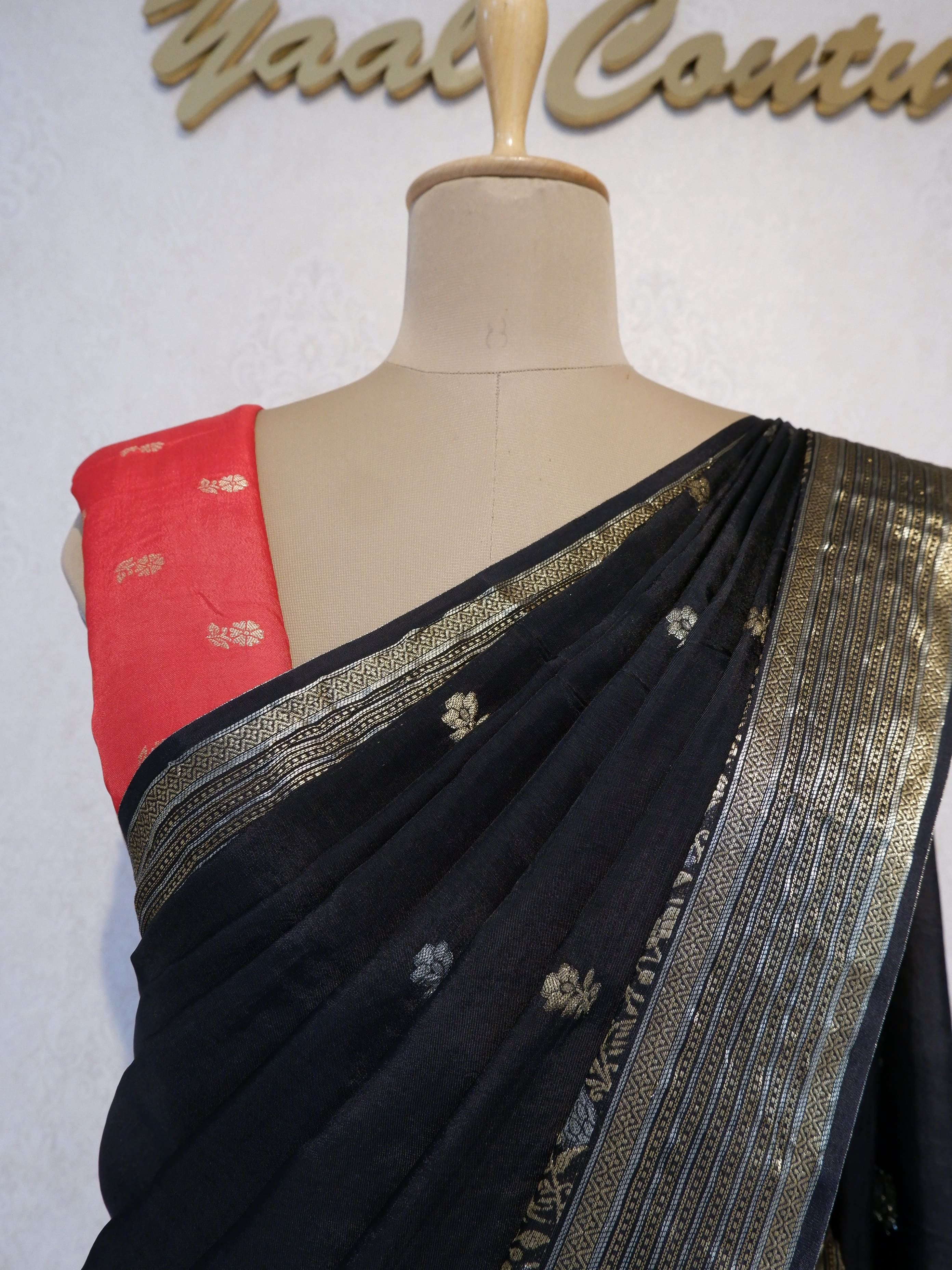 Elegant Handwoven Festive and Party Wear Saree Online