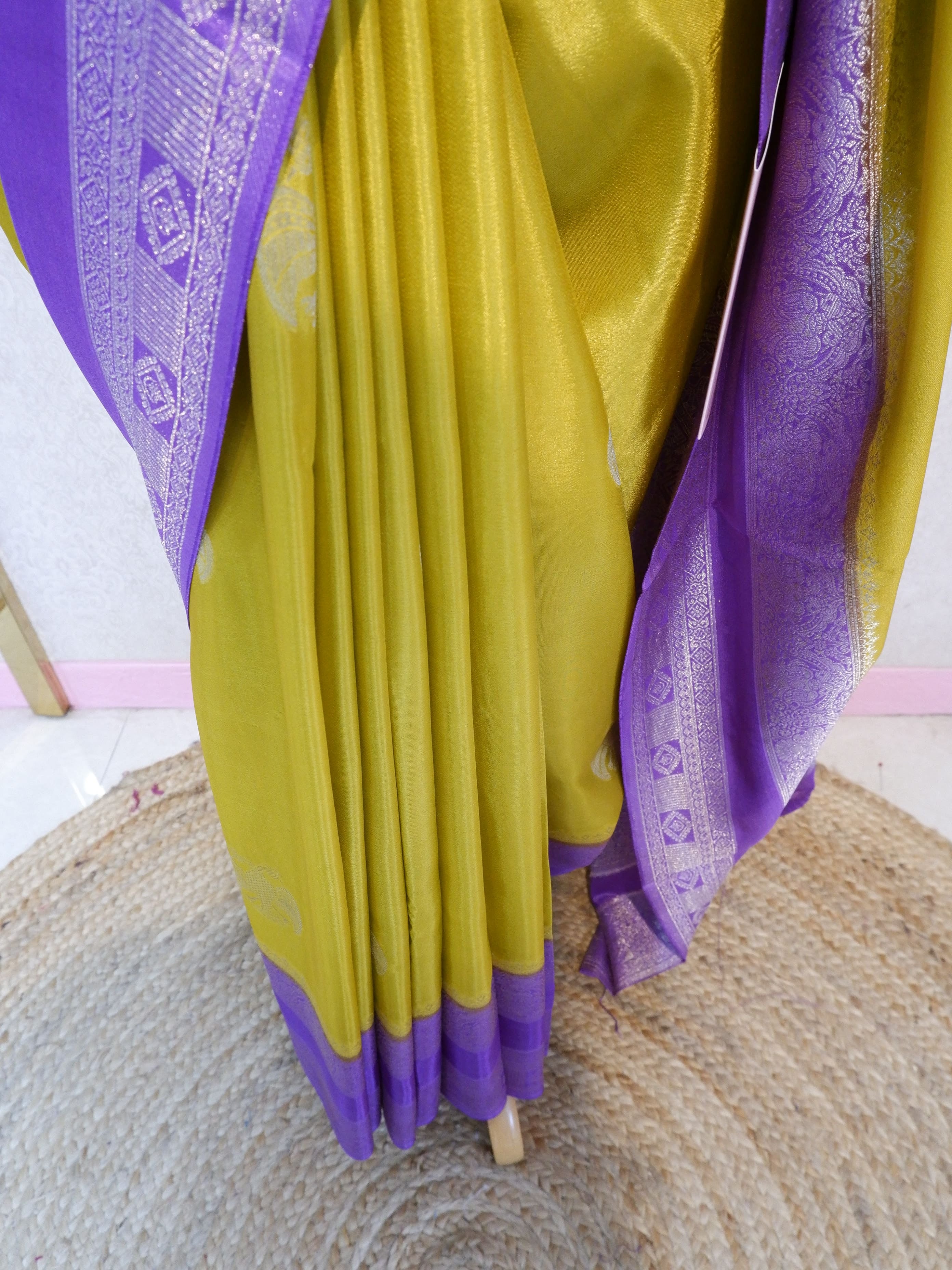 Yellow and purple sticks 