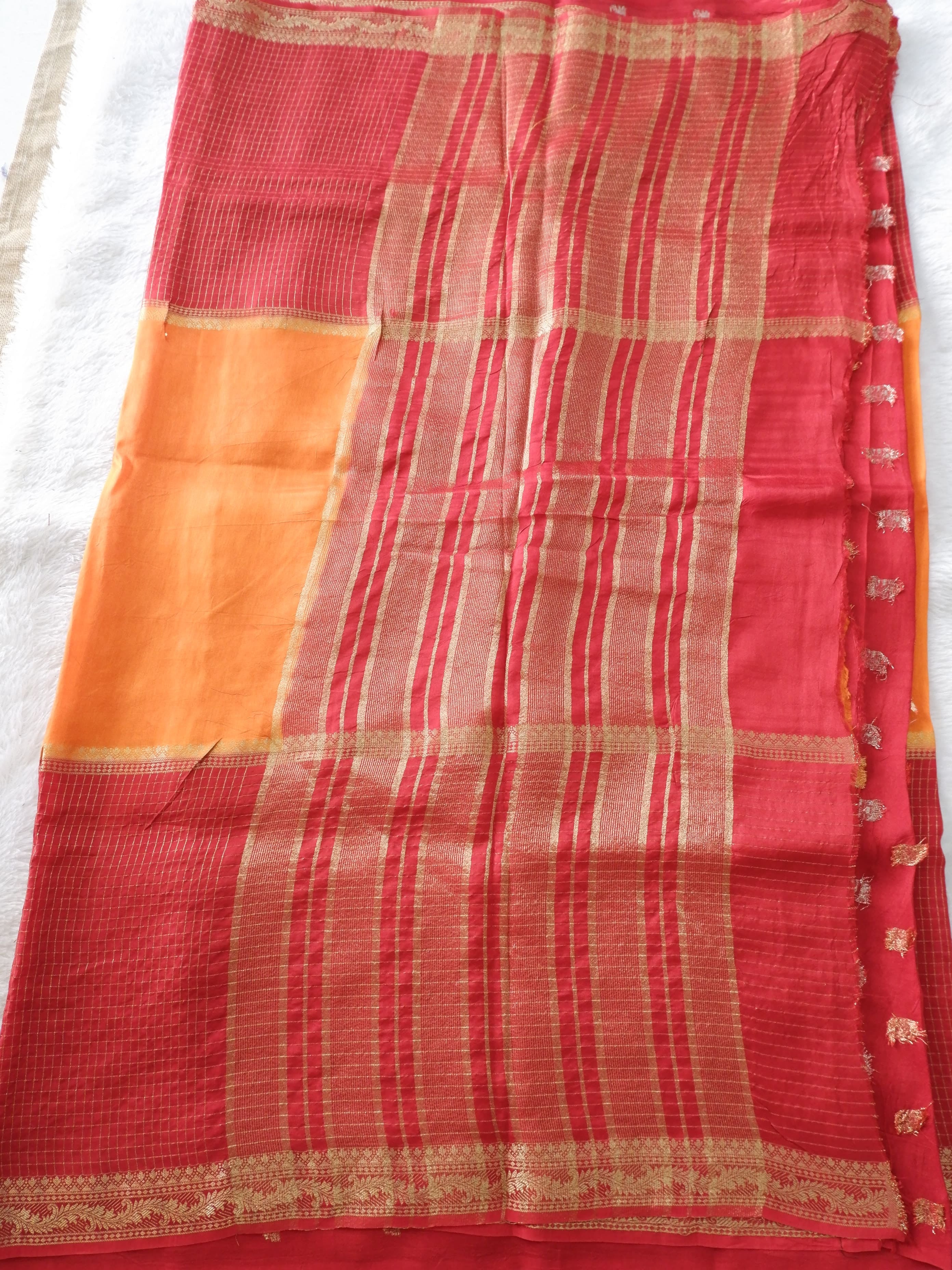 Red Crepe Saree with Check Pattern Online
