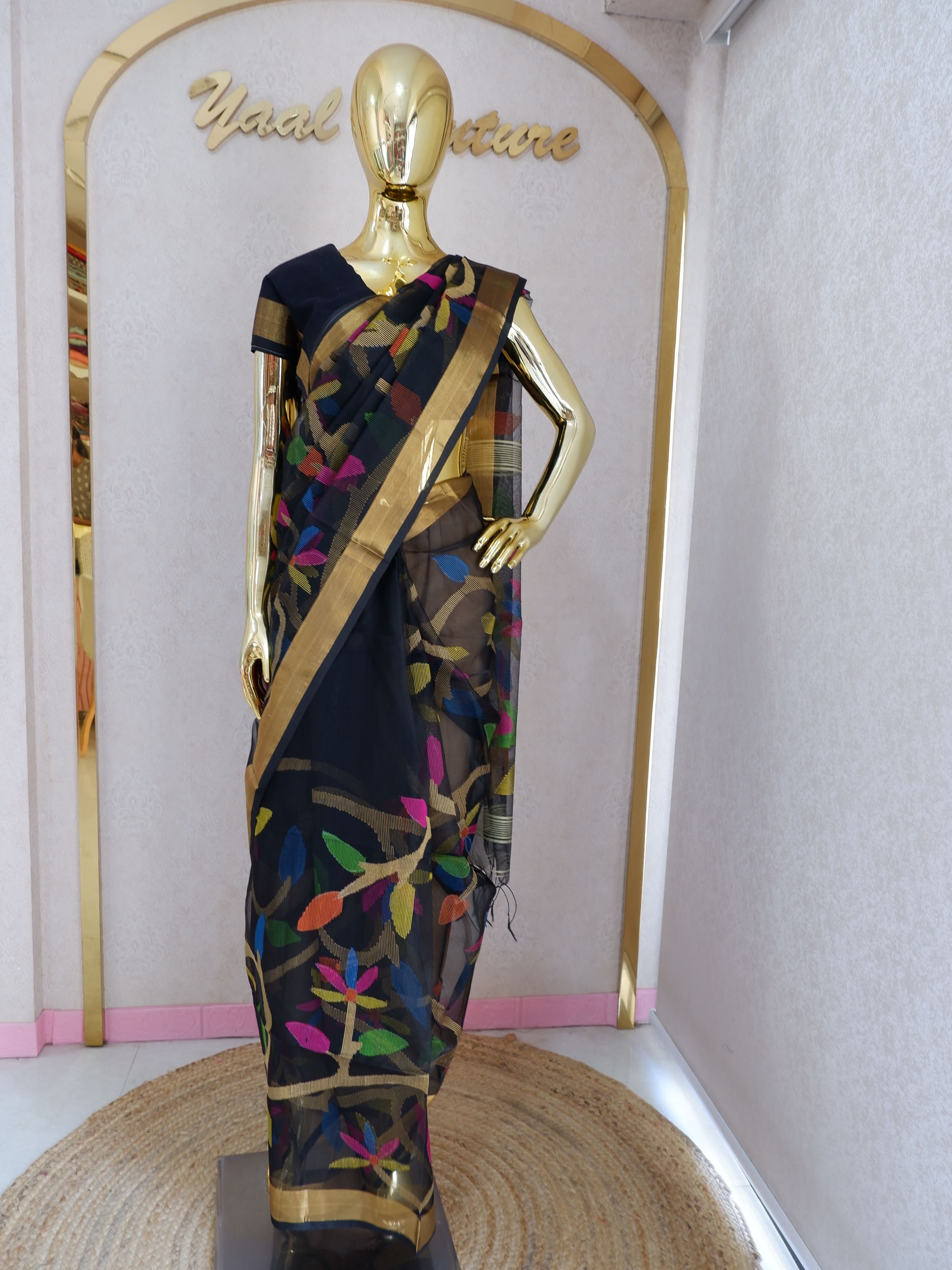 Jamdhani Saree  black colour– Elegant Handwoven Traditional Saree for Women