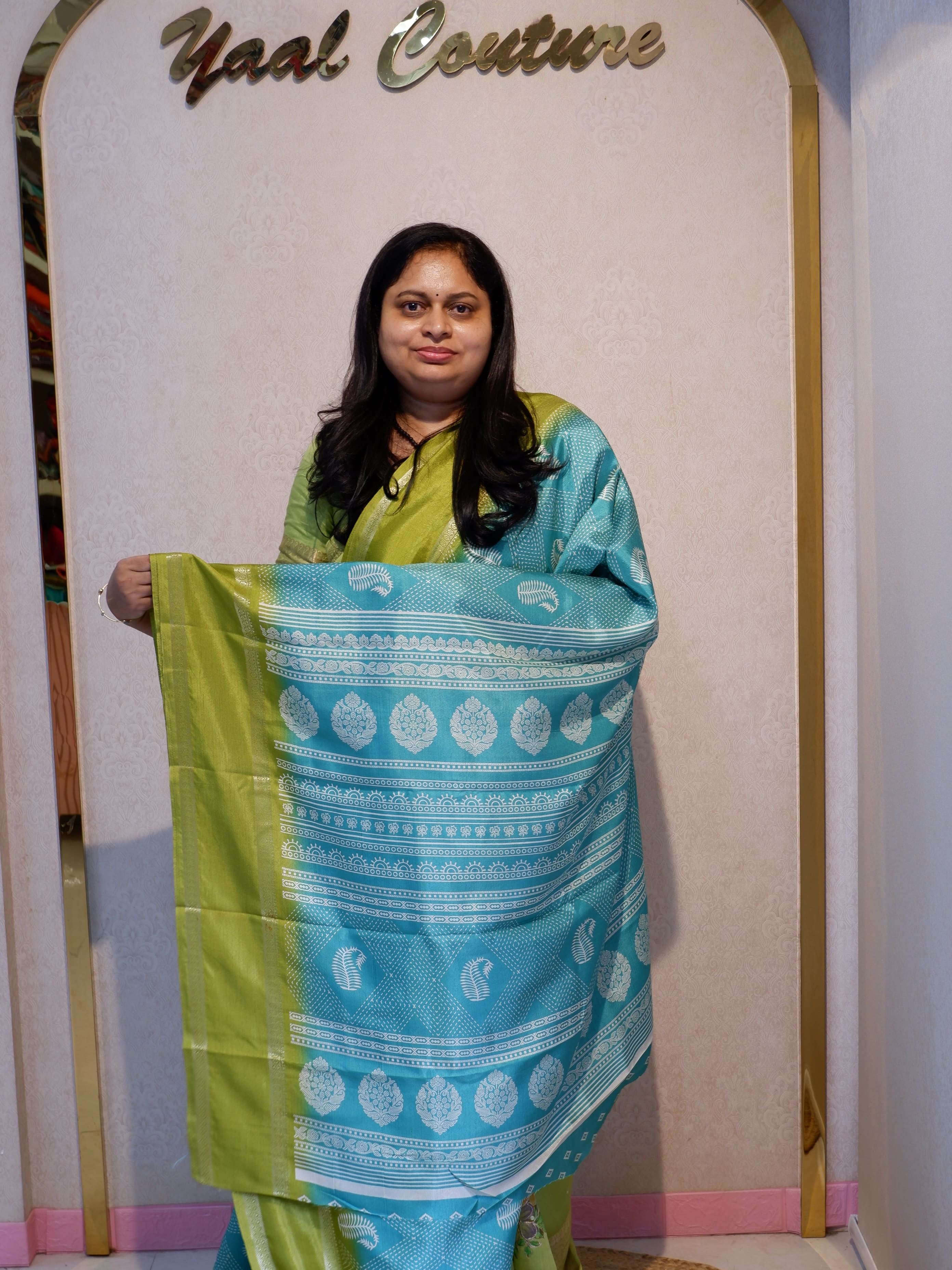 Stylish Crepe Saree with Traditional Kantha Print