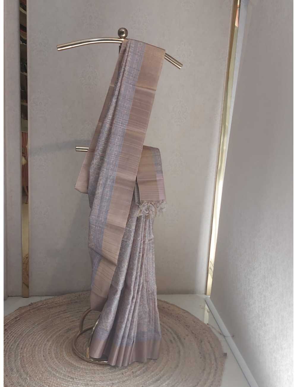 Semi Tassar Paisley Print  with Gold Border