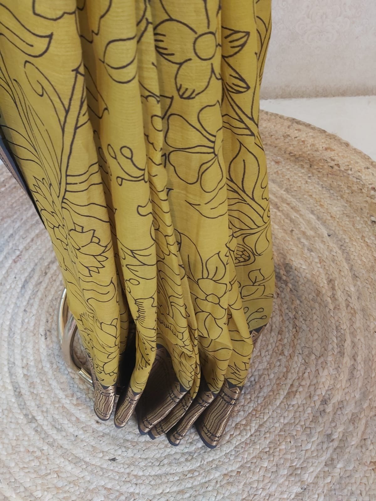 Kalamkari outline with Gold zari border