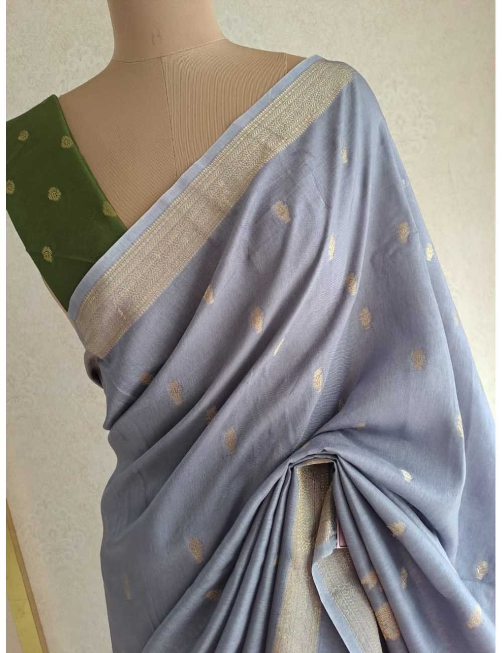 Bentex Border Butta Saree Gray