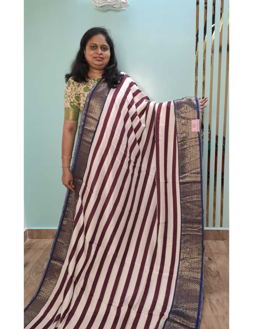 Dola Silk Saree With Blue Border
