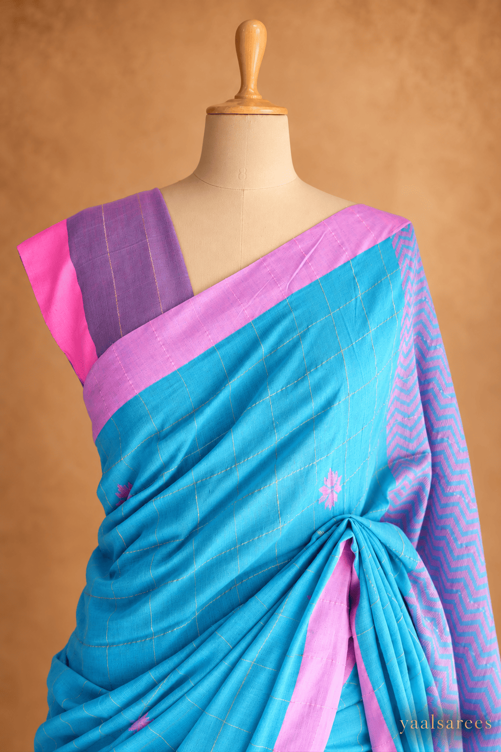 Pure Cotton Handloom Saree – Traditional Ethnic Wear