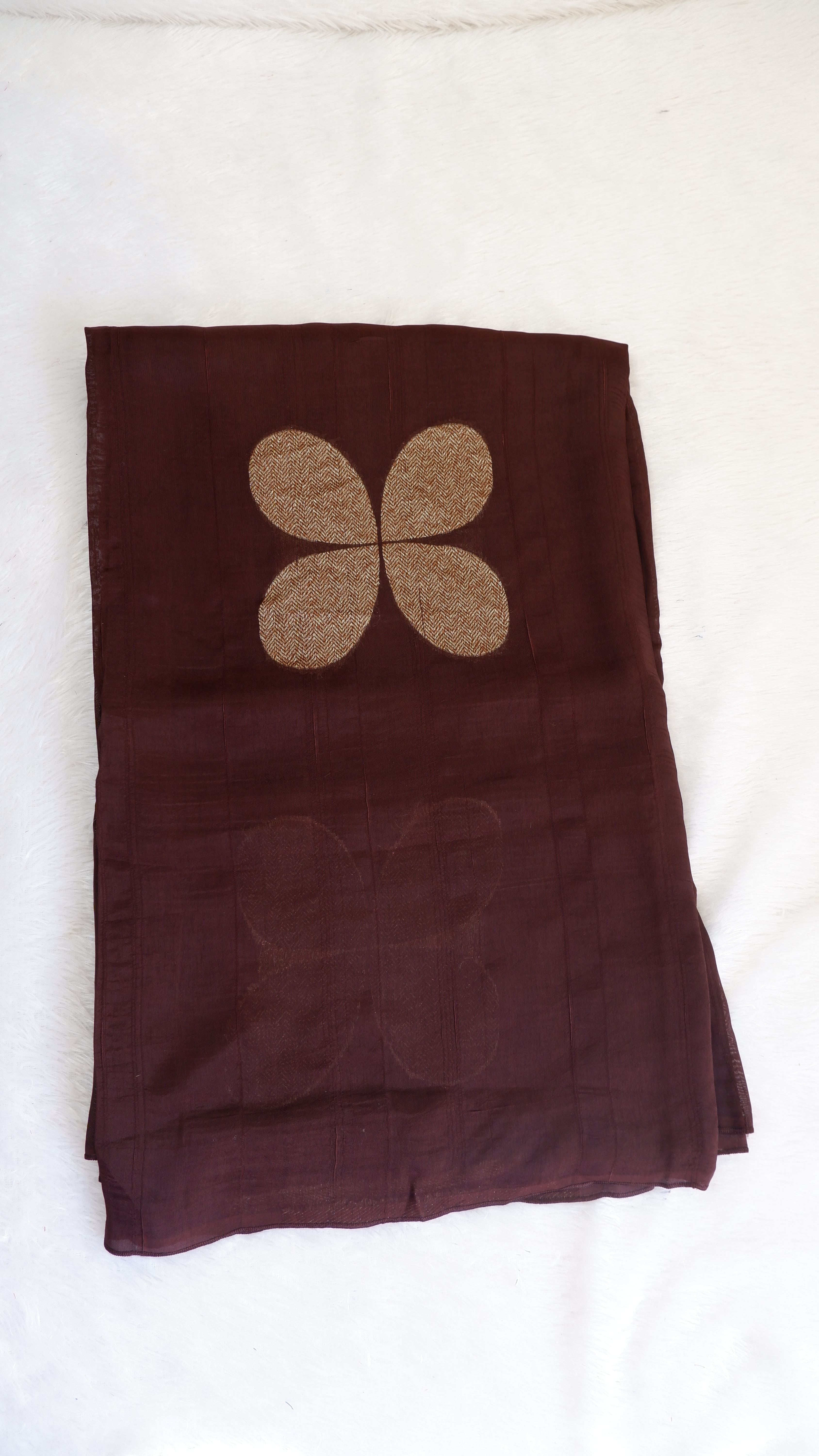 Elegant Embroidered Jute Silk Saree with Matching Border Blouse Piece