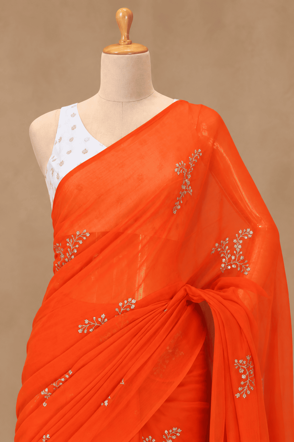 Elegant   Mul Cotton Saree with Embroidery Work & Contrast Blouse