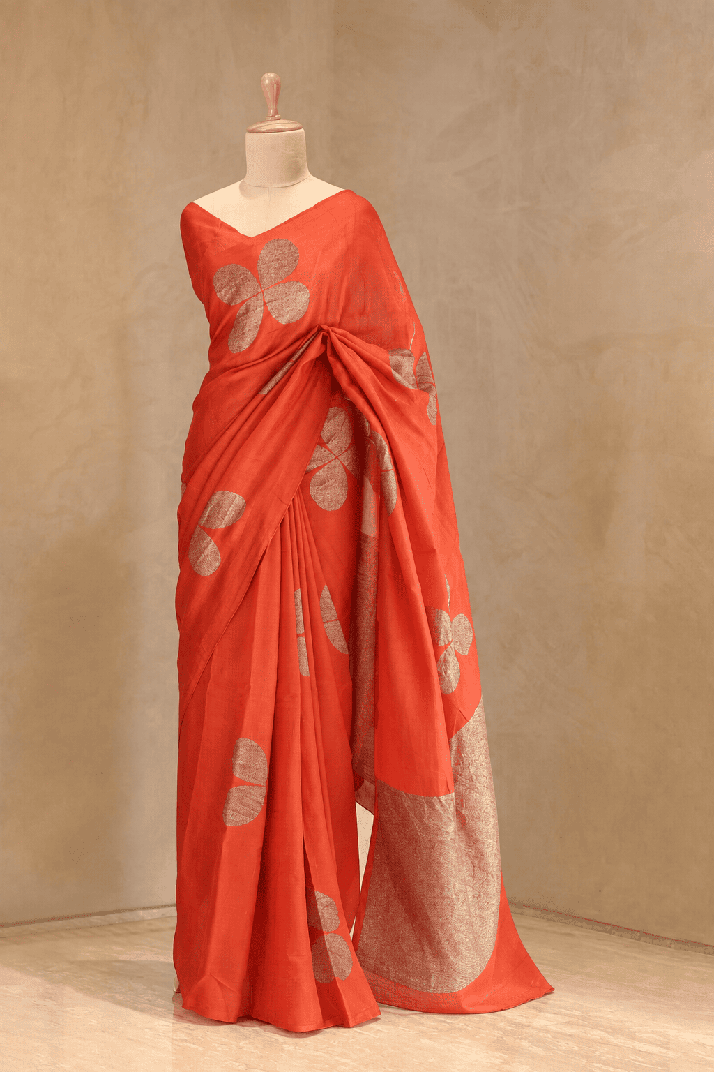 Elegant Embroidered Jute Silk Saree with Matching Border Blouse Piece