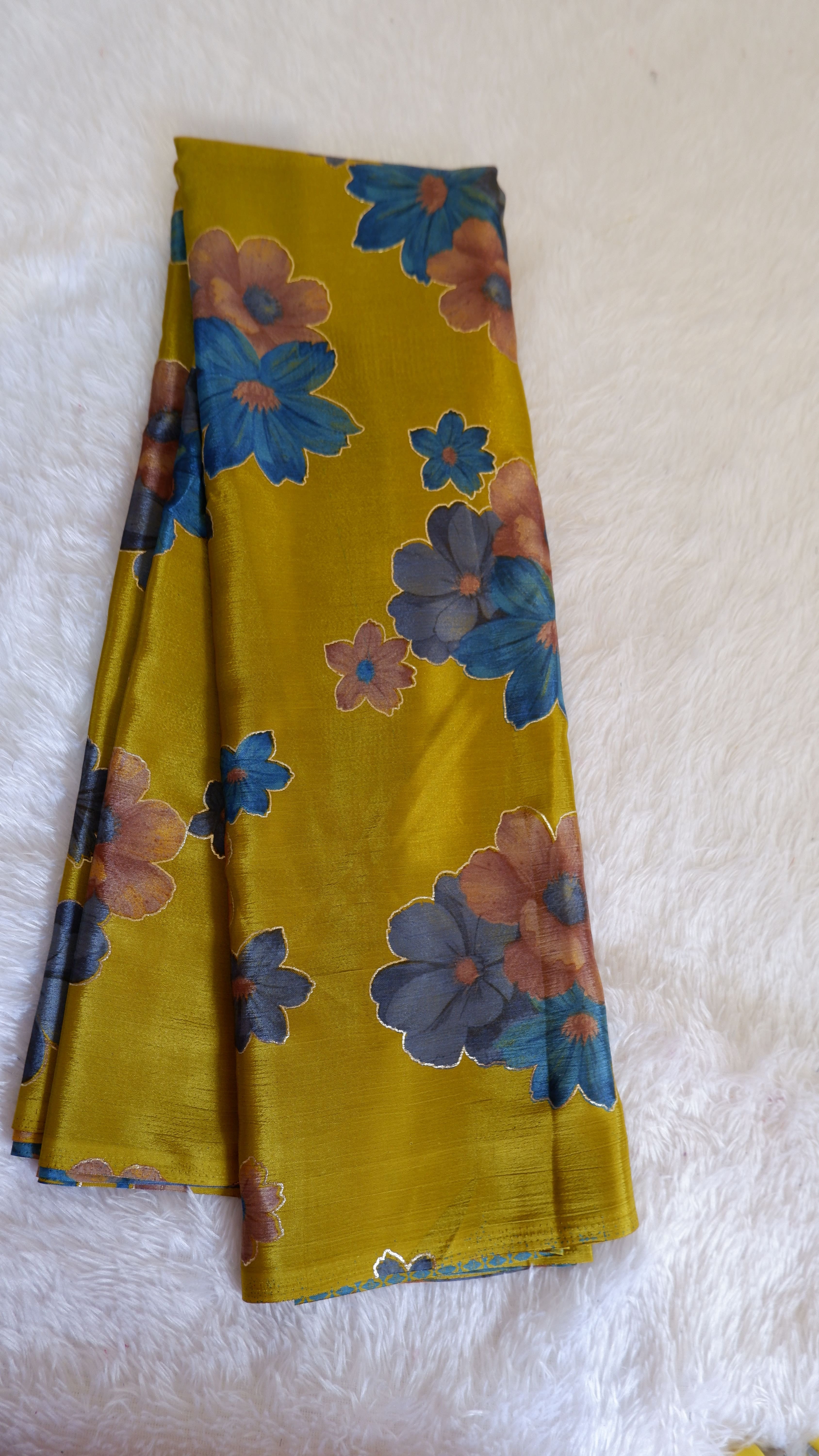 Crushed Georgette Fabric – Lightweight, Flowing